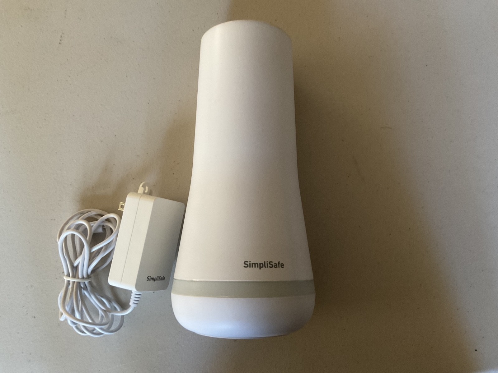 SimpliSafe Home Security System Base Station with Power Cord Gen3 SSBS3 Used