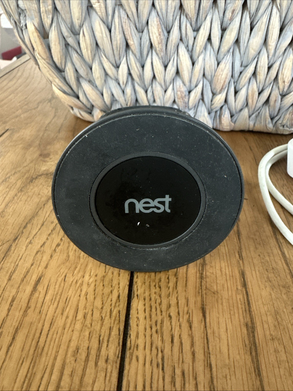 Google Nest Cam Indoor Security Camera 1st Gen with Magnetic Stand A0005 TESTED