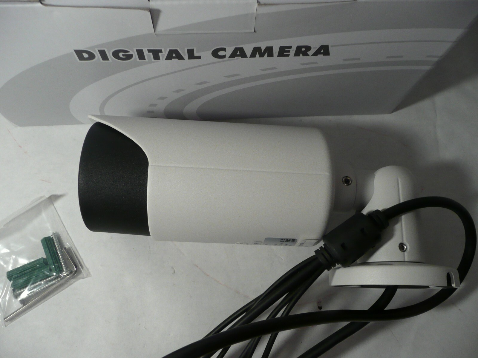 NEW IP597-20 HD 1080P SECURITY BULLET CAMERA 2.0MP REALTIME IP DC12V F=2.8-11mm