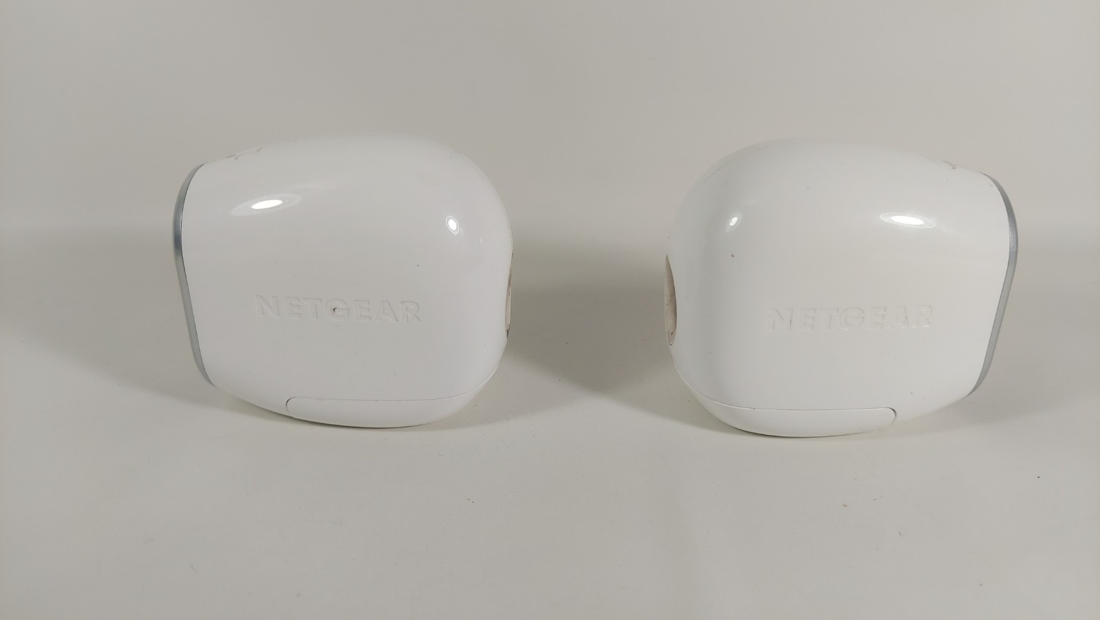 Lot of 2 Netgear Arlo VMC3030 Wireless Security Cameras with Base and batteries