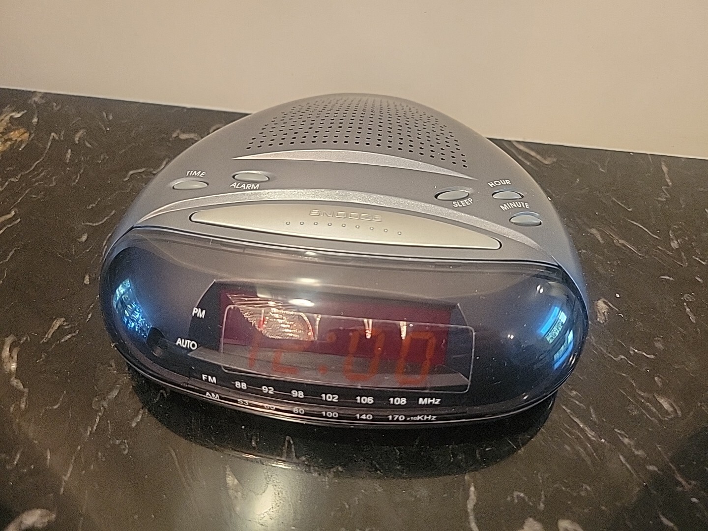 2.4 ghz wireless color camera with am fm radio alarm clock system TS-906