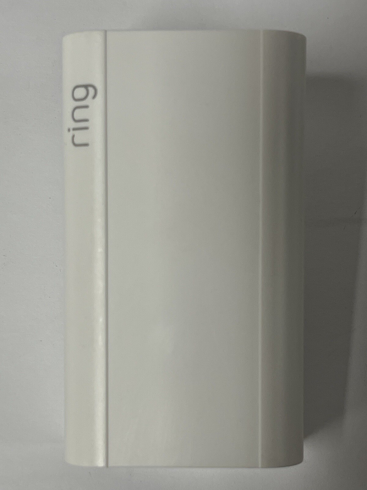 RING RANGE EXTENDER MODEL: 4AR1S70EN0 WHITE PRE-OWNED Works