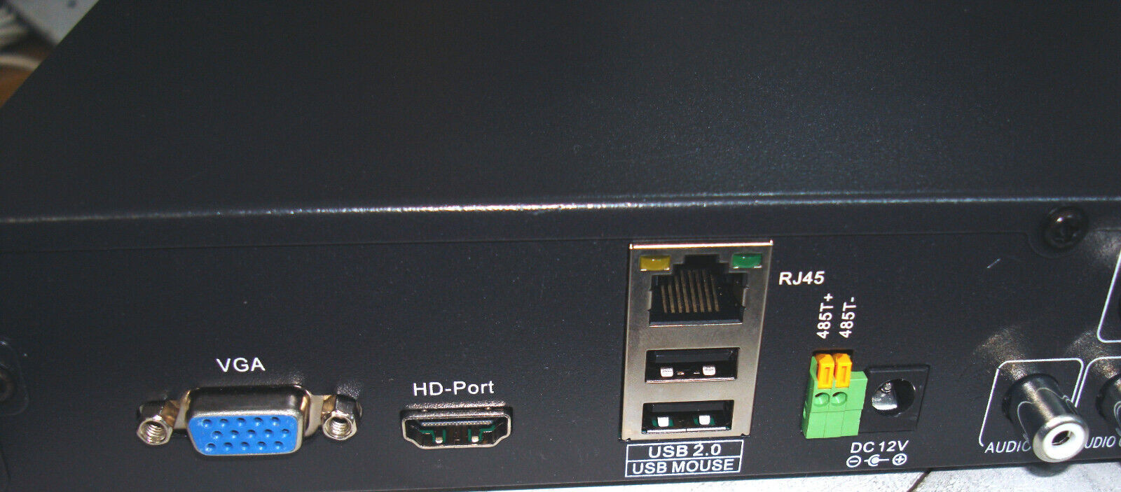 SANNCE DU-L81A1T 8 Ch DVR w/ 1 TB Formatted Hard Drive with Accessories