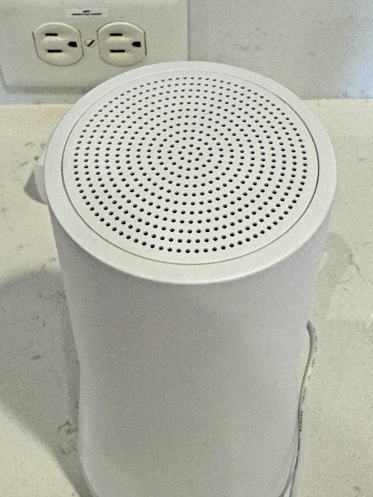 SimpliSafe SSBS3 Home Security Base Station w/AC Adaptor/Key Fob/Panic Button