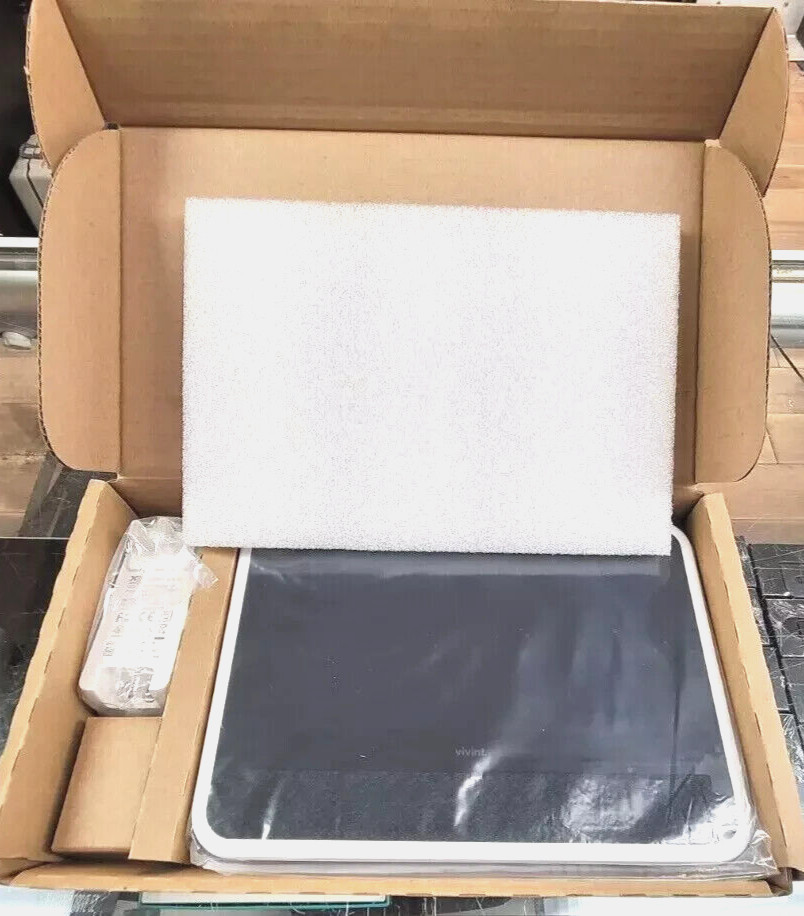 Vivint Smart Home Sky Control Panel Smart Hub VS-SH2000-C00 (1 Unit)