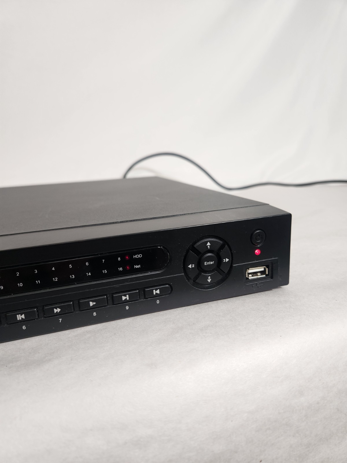 GESS GESSXHD-NVRO818PH 16 Channel NVR Security Camera System 8-Port PoE HDMI VGA