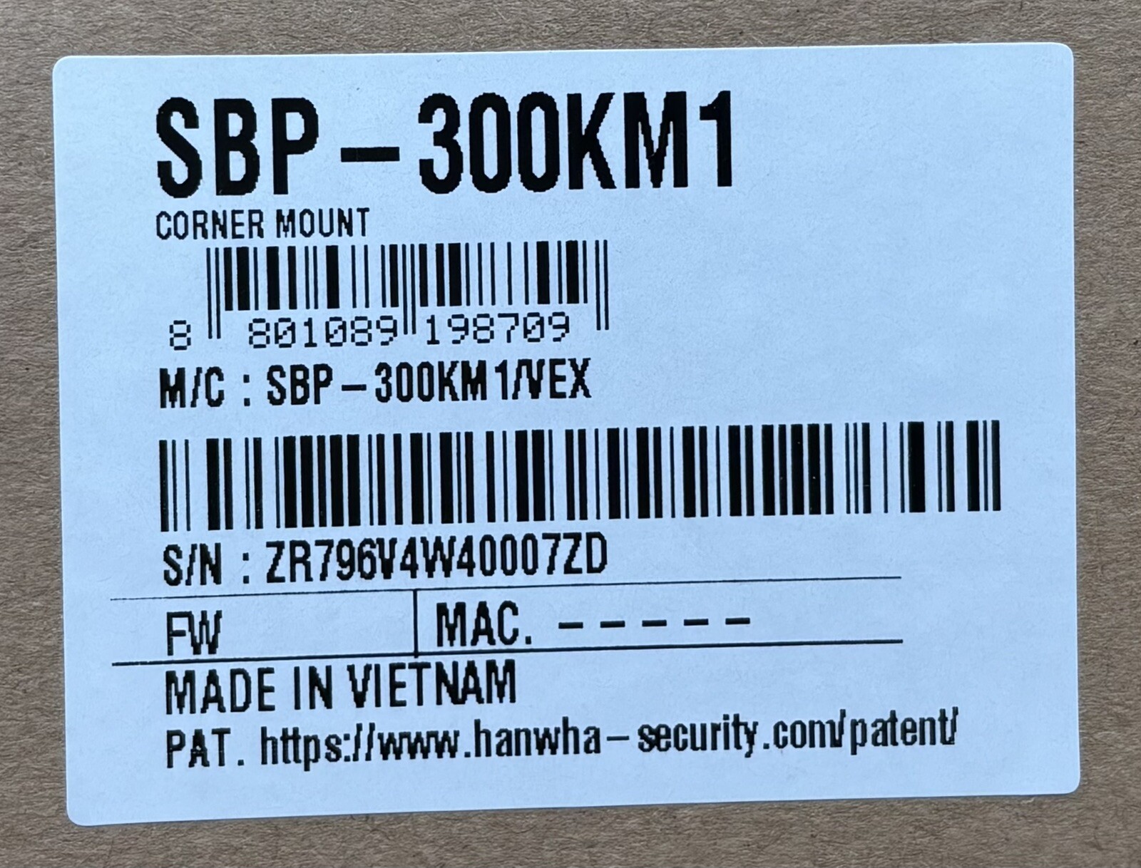 Hanwha Vision SBP-300KM1 Corner Mount Adapter – 4 pcs.