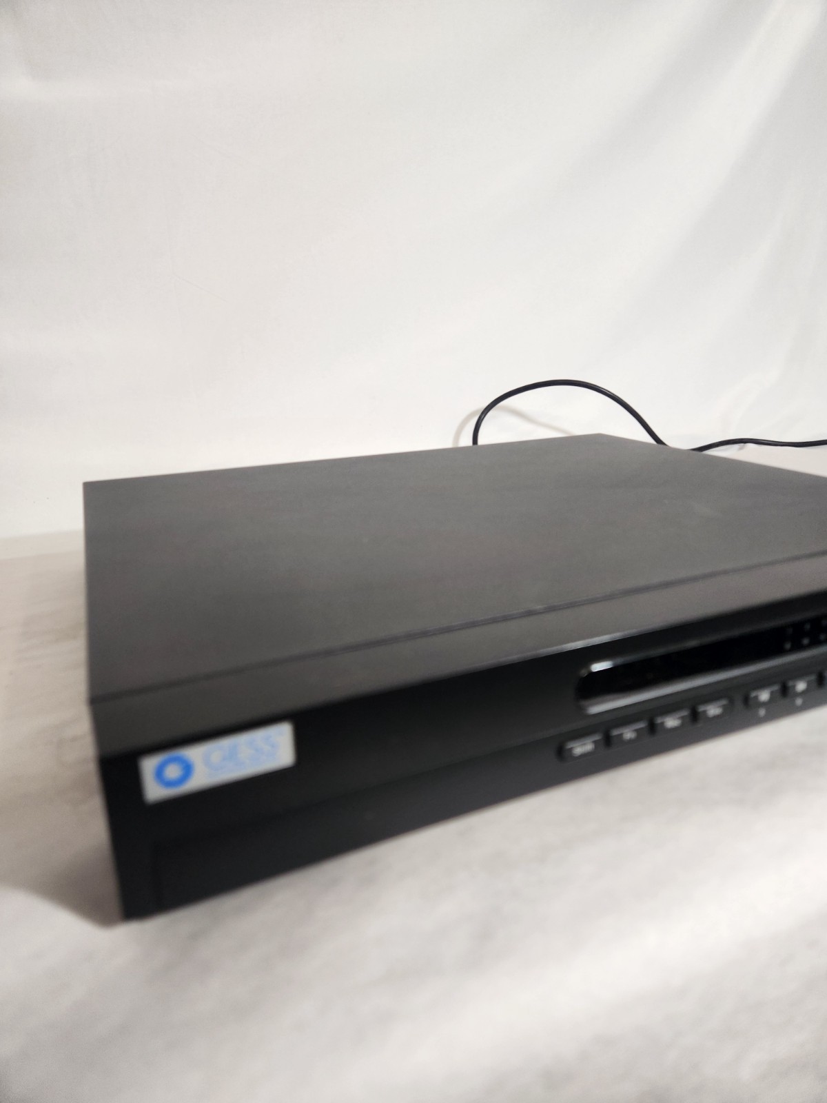 GESS GESSXHD-NVRO818PH 16 Channel NVR Security Camera System 8-Port PoE HDMI VGA
