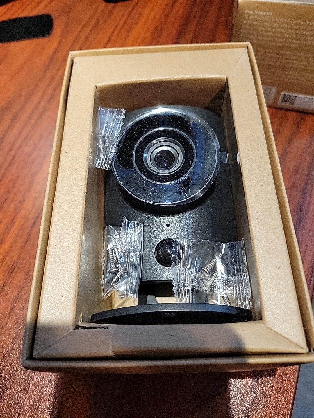 SimpliSafe Simplicam Security HD Camera Model SSCM2. Brand New. Came Unsealed
