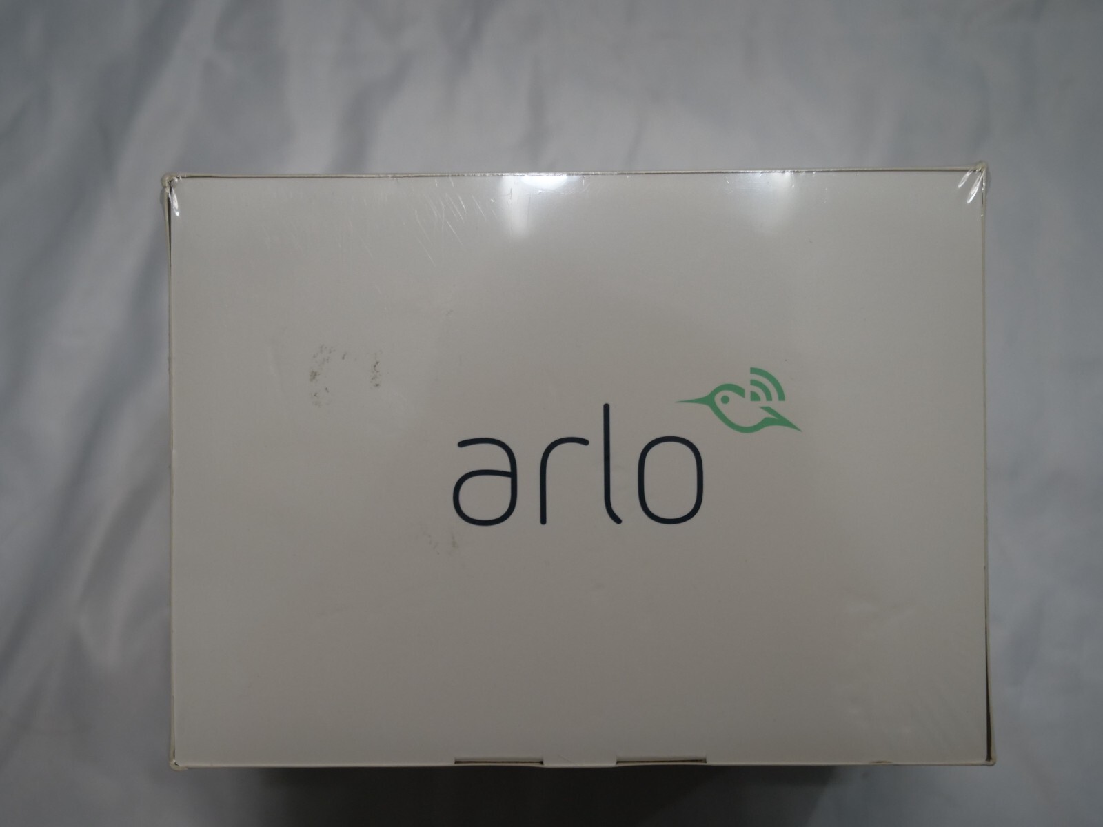Arlo Essential Spotlight Indoor Outdoor 1080p HD Wireless Camera – Pack of 3