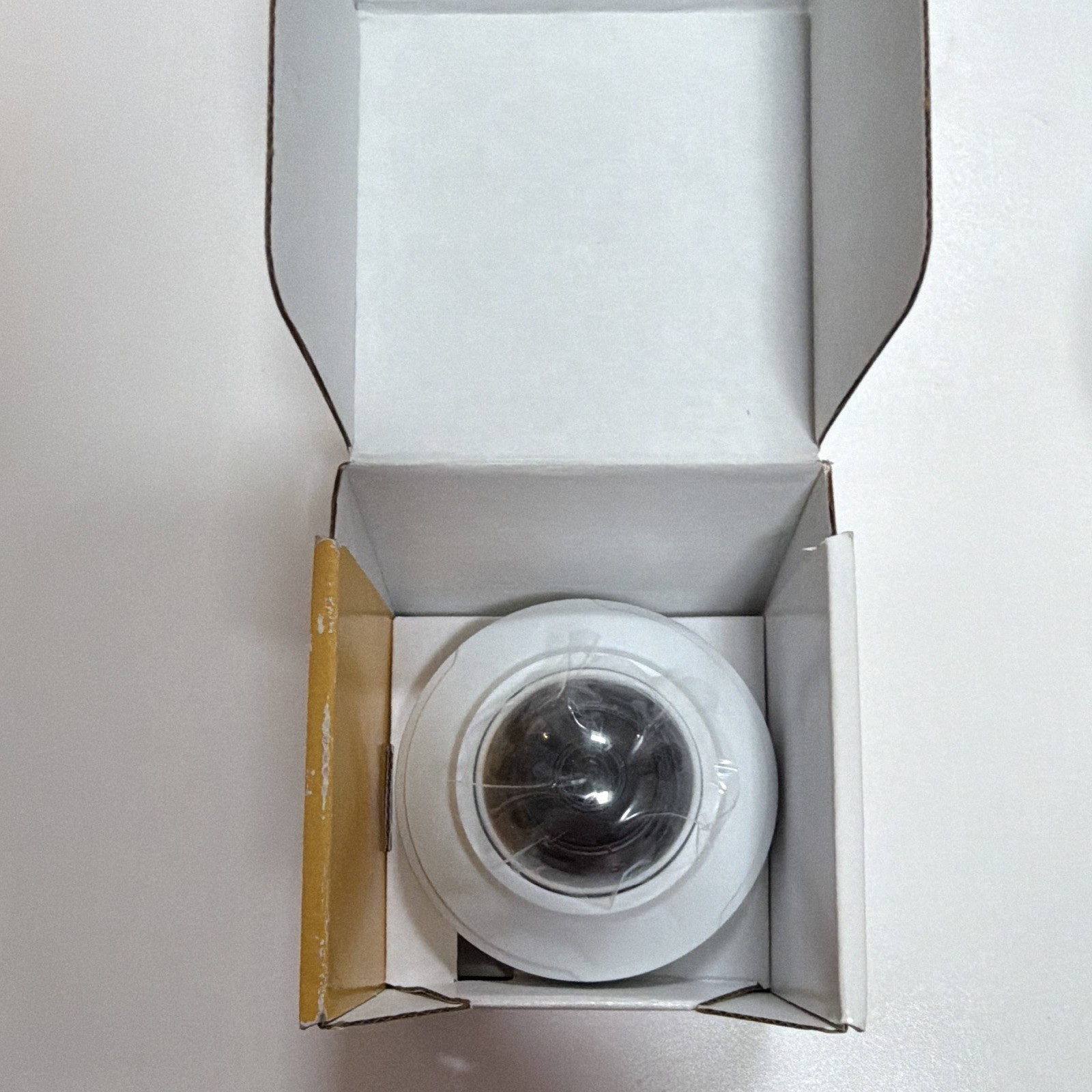 AXIS M3066-V Series Wired IP Network Indoor Dome Camera White/Black 1 Camera