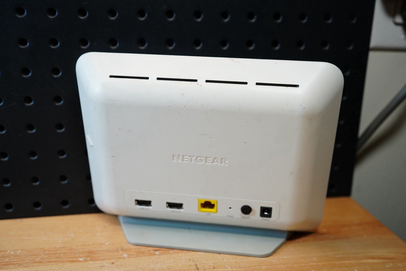 (S) NETGEAR VMB3000 Arlo Security Base Station Wireless Wi-Fi Hub