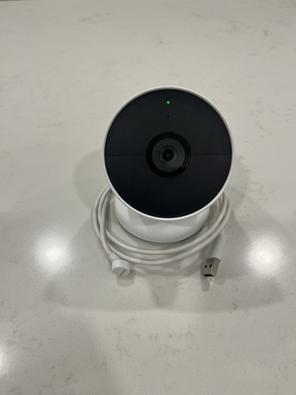 Google Nest Cam (outdoor or indoor, battery), Model G3AL9, white