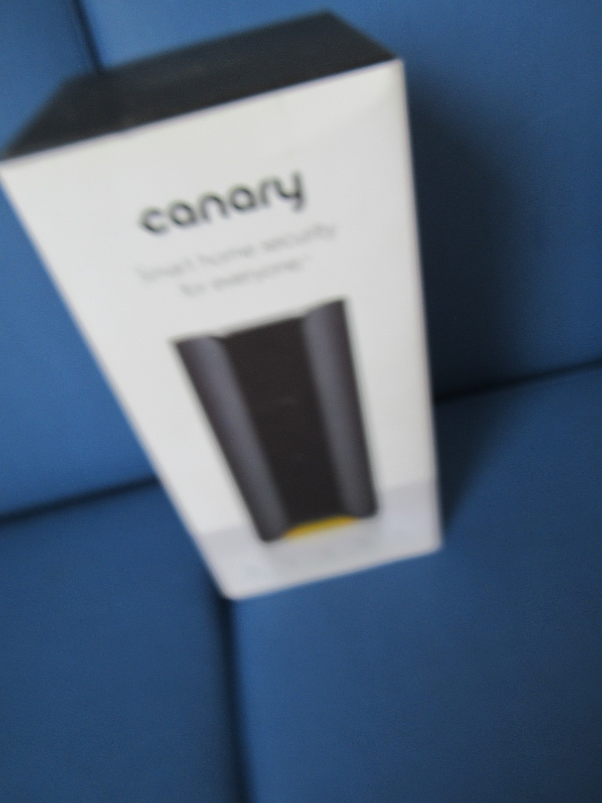 Canary All-in-One Home Security Device – Black
