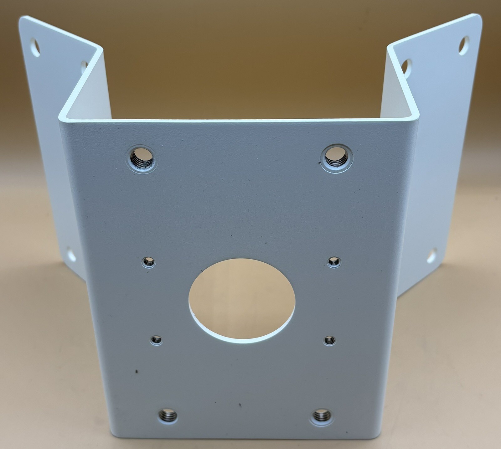 Hanwha Vision SBP-300KM1 Corner Mount Adapter – 4 pcs.