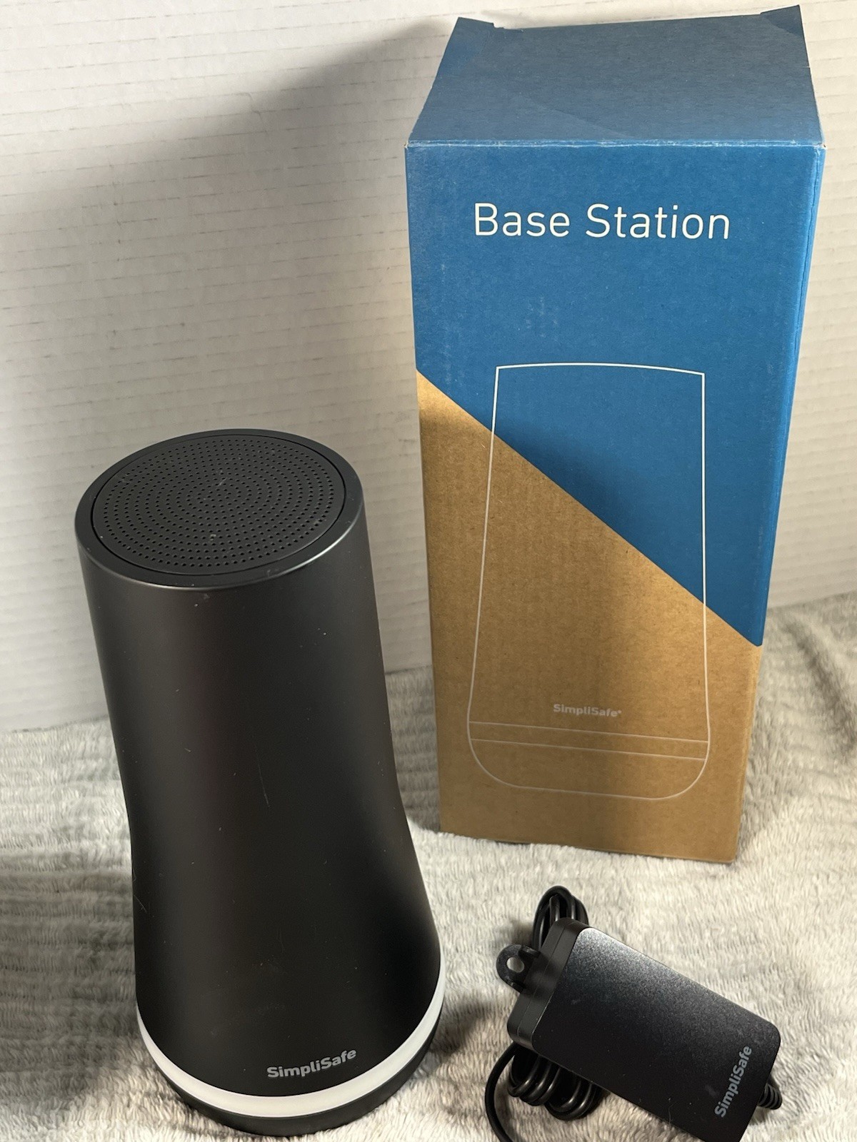 SimpliSafe Base Station SSBS3 Home Security Hub Tested w/ Box
