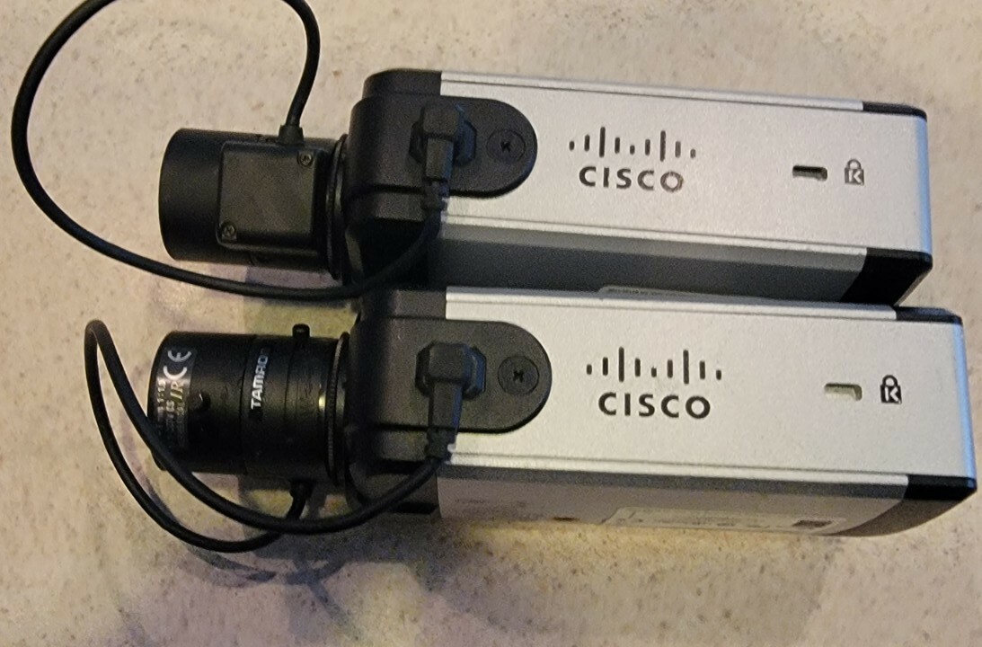 Lot of 2 – Cisco CIVS-IPC-2500 Video Surveillance 2500 Series IP Camera