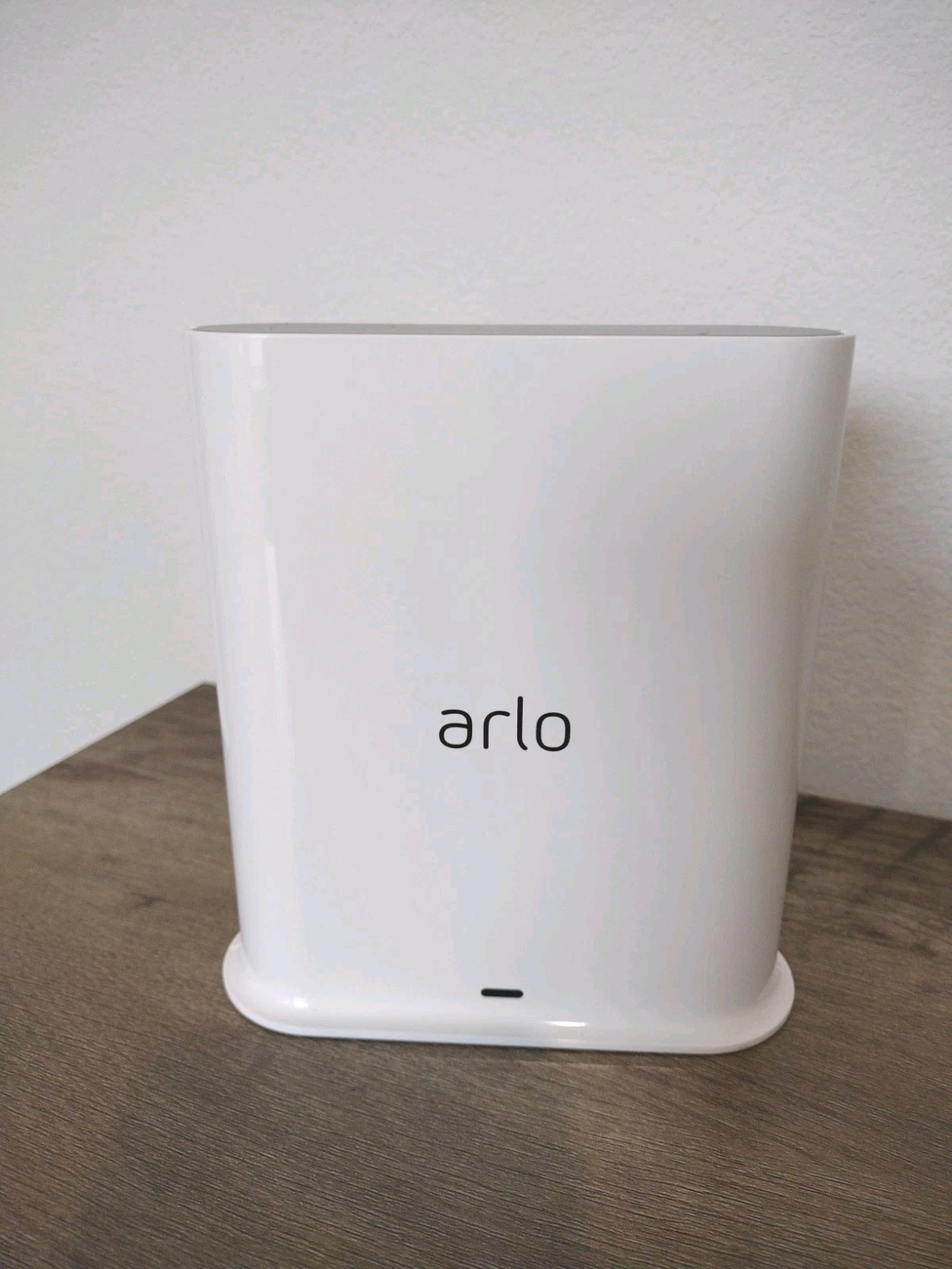 NETGEAR Arlo VMB4540 Smart Hub Base Station Only – New Condition
