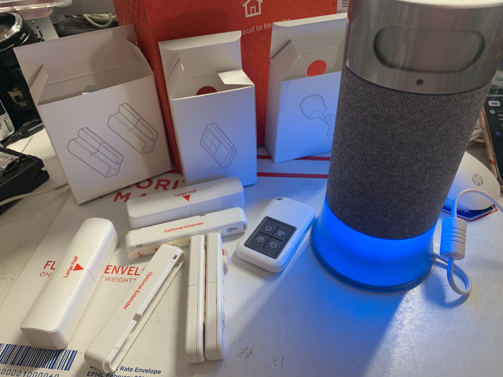 Honeywell Home Smart Home Security Self-Monitored System Starter Kit. RCHS5230WF