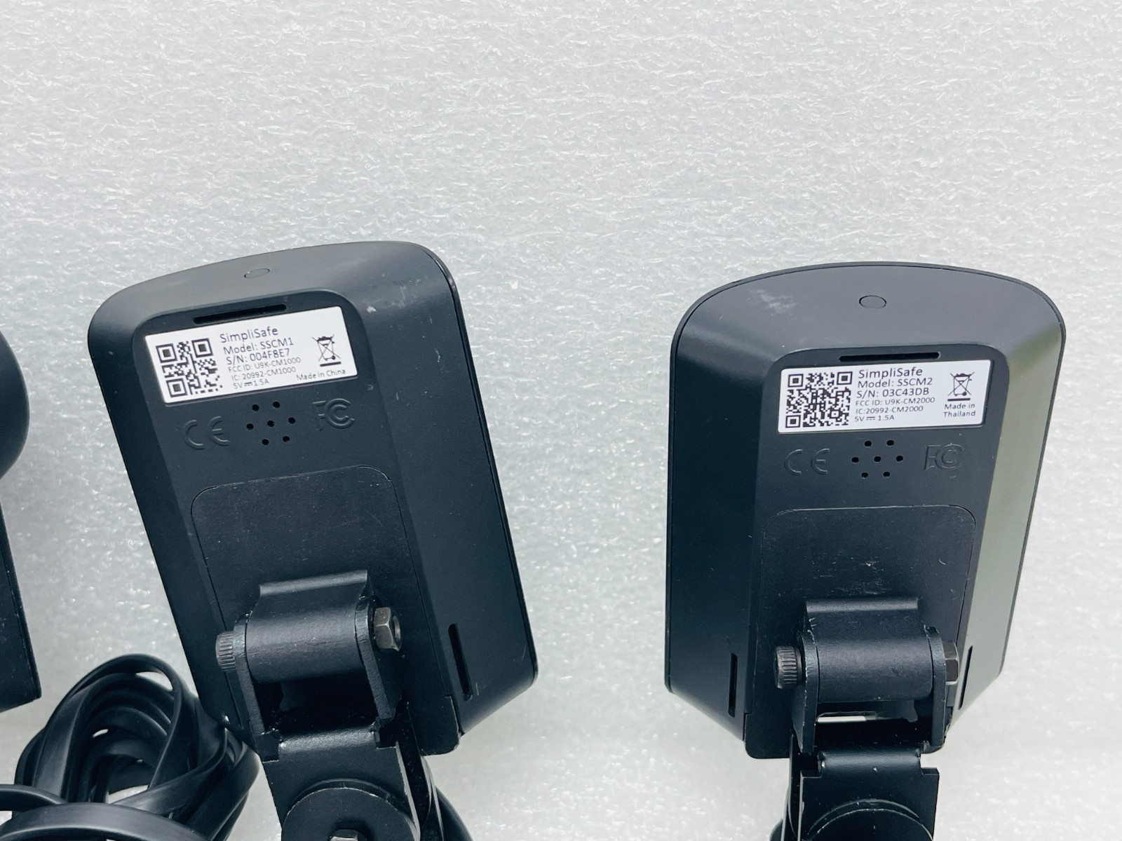 3x SimpliSafe Indoor Camera Wi-Fi HD Security Camera SSCM1 w/ 1x SSCm2