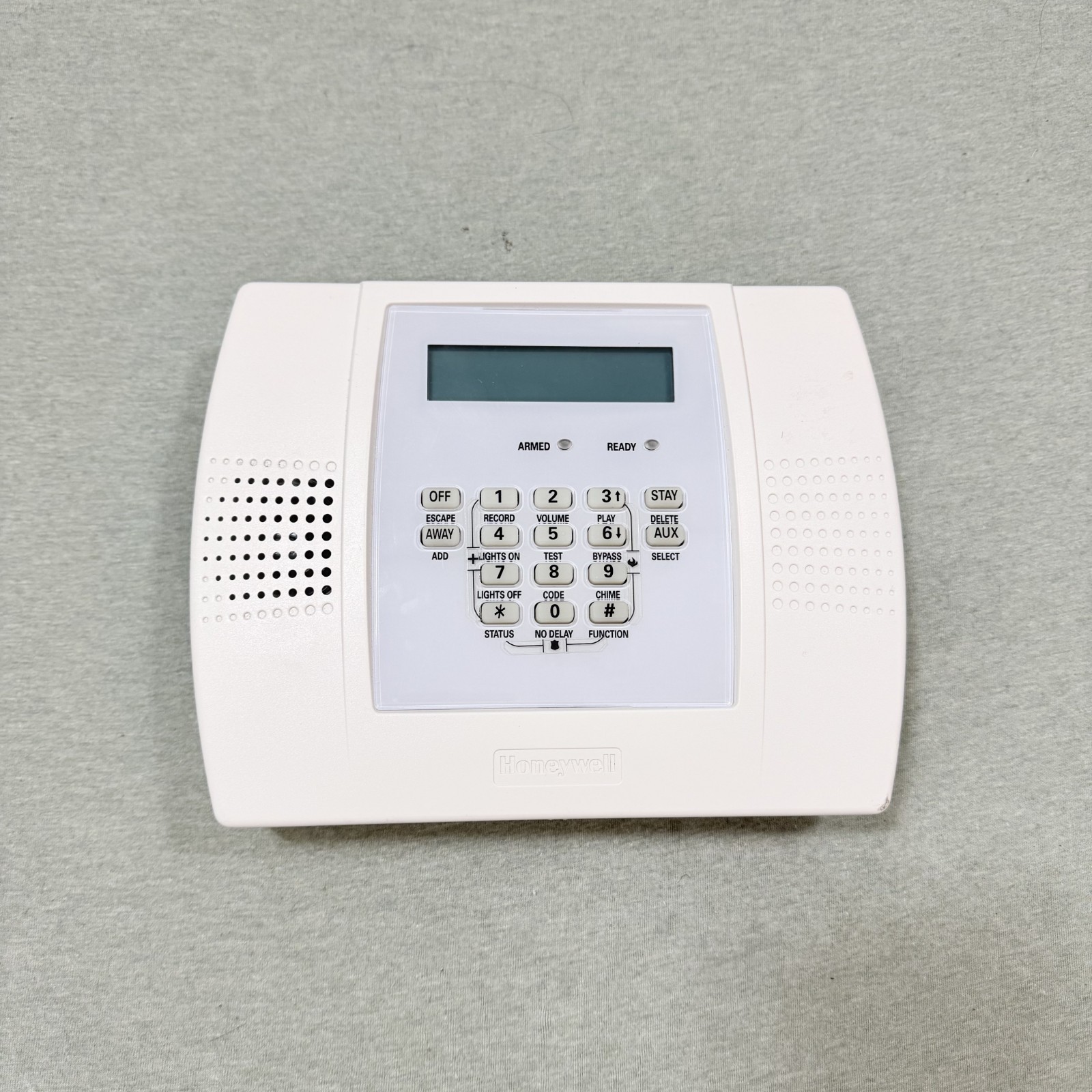 Honeywell L3000 LYNX Plus – Burglar Security Alarm Control Panel