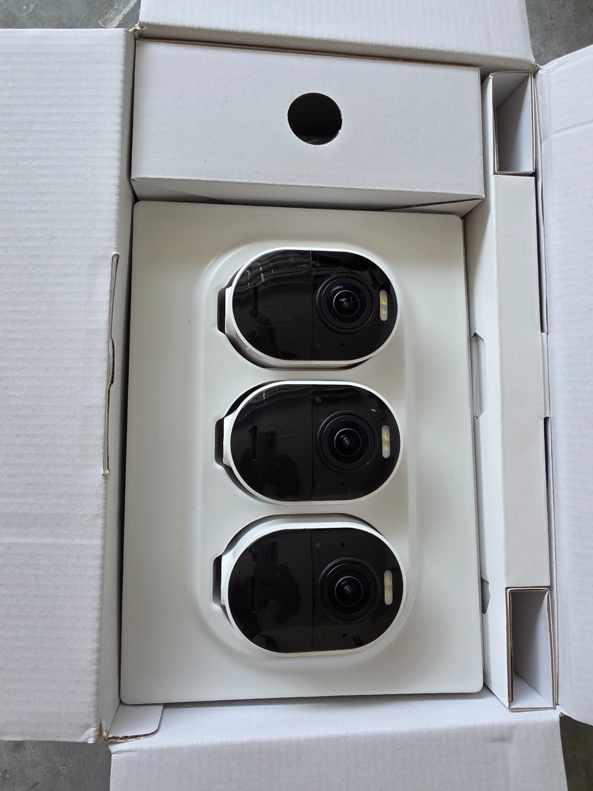 Arlo – Ultra 3 Outdoor Security Cameras BUNDLE 4K HDR (3rd Gen, 2025 Release)
