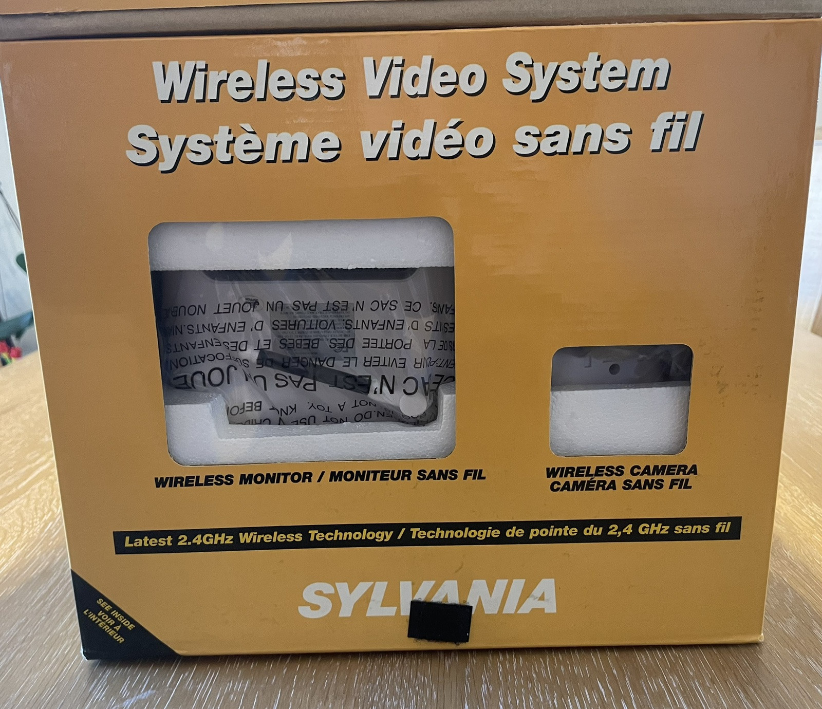 NEW Sylvania SY4225 2.4 GHz Wireless B/W Video Security System NIB