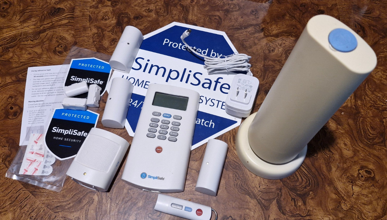 SimpliSafe Home Security Alarm System Complete System