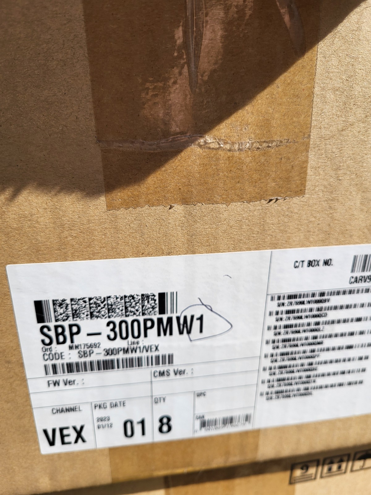 CASE 8 Hanwha Techwin SBP-300PMW1 Pole Mount Adapter Accessory (CASE 8 Boxes))