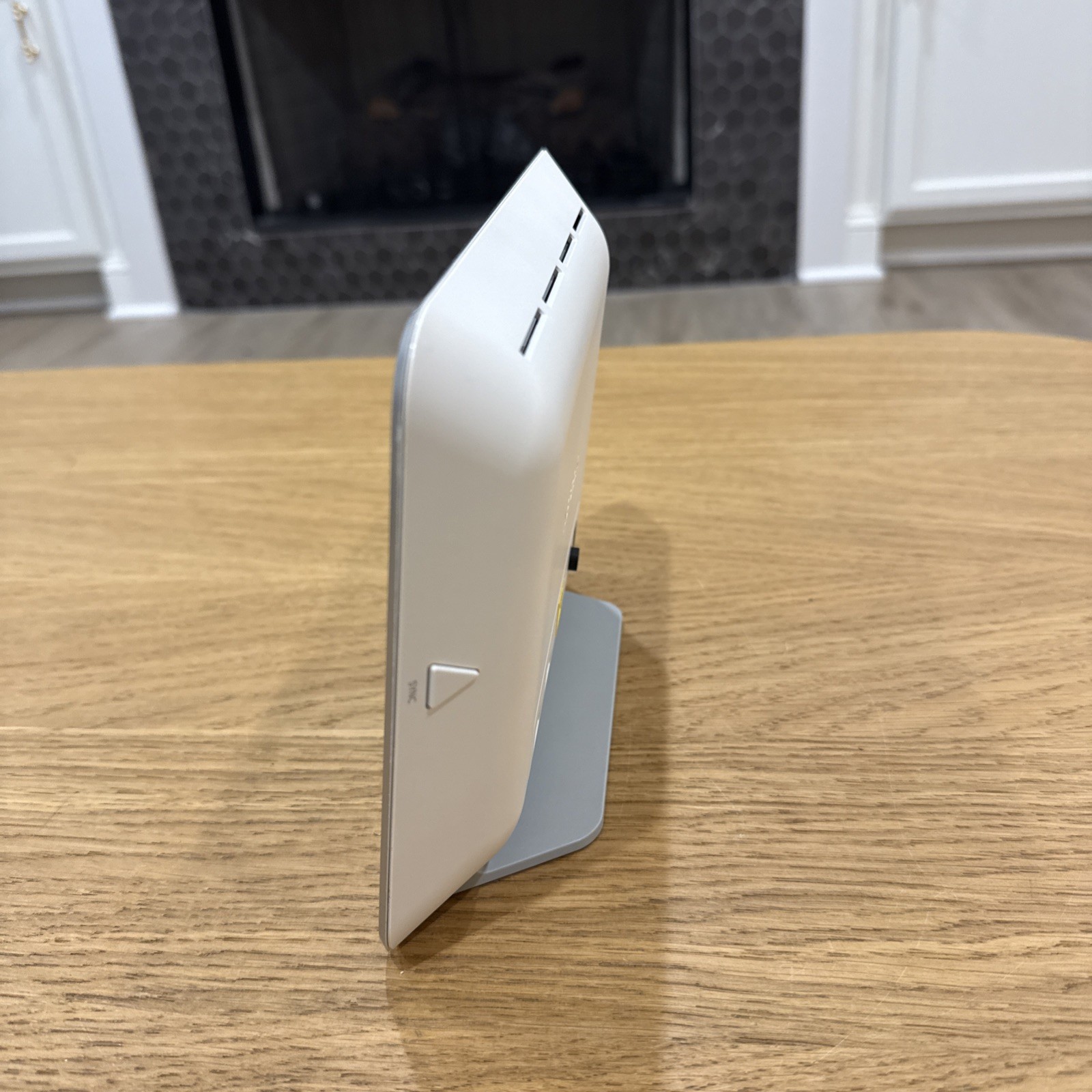 Netgear Security Base Station Wireless Wi-Fi Router VMB3000 *NO ADAPTER*