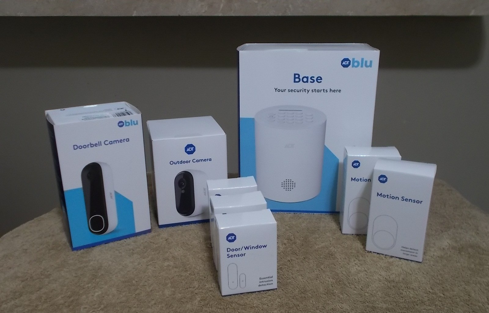 ADT Blu wireless home security smart home and monitoring capable READ CONTENTS