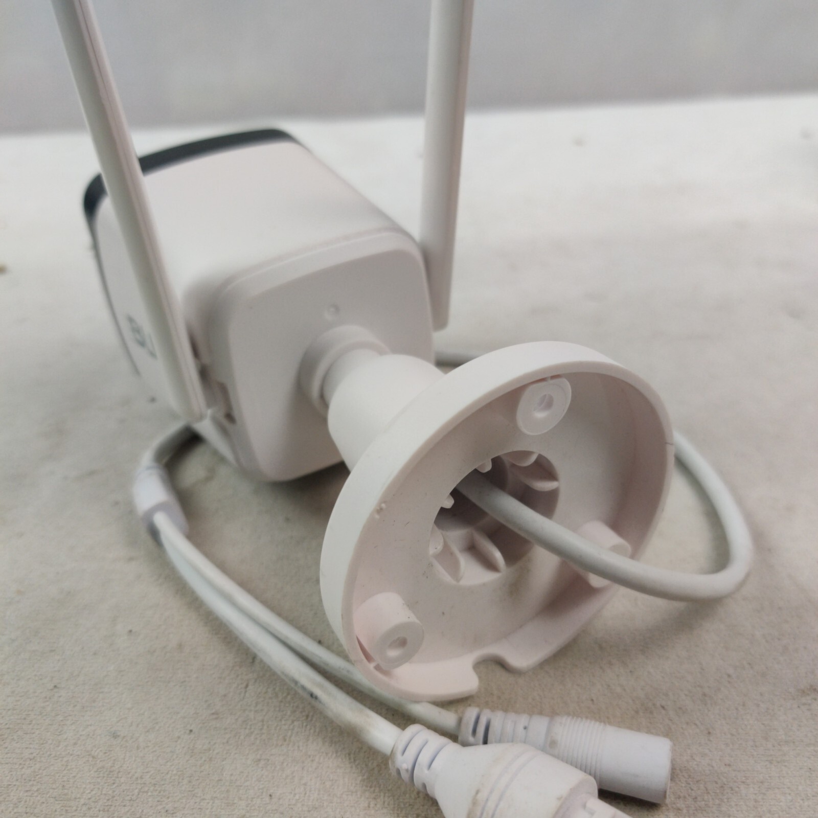 Blu 7004PW-XMT201 2.0MP 3.6MM Lens Security Camera