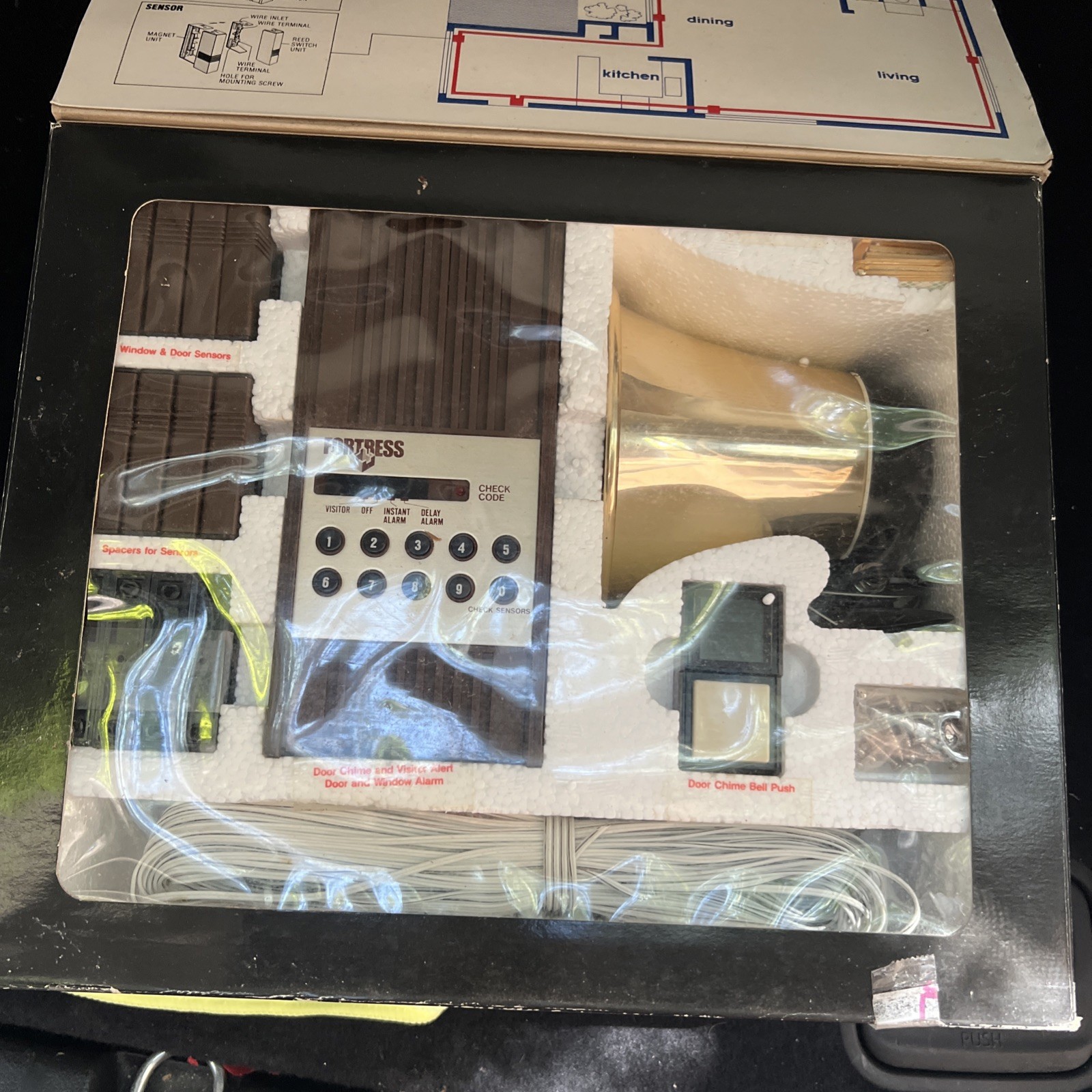 New Rare & Vintage Fortress Home Secutity System – Wired # DA-9700