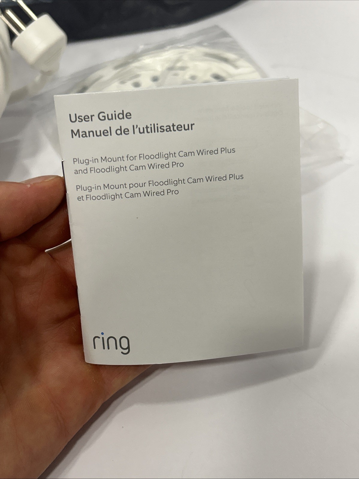 Ring Plug-In Mount for Floodlight Cams – White US Open Box NEW