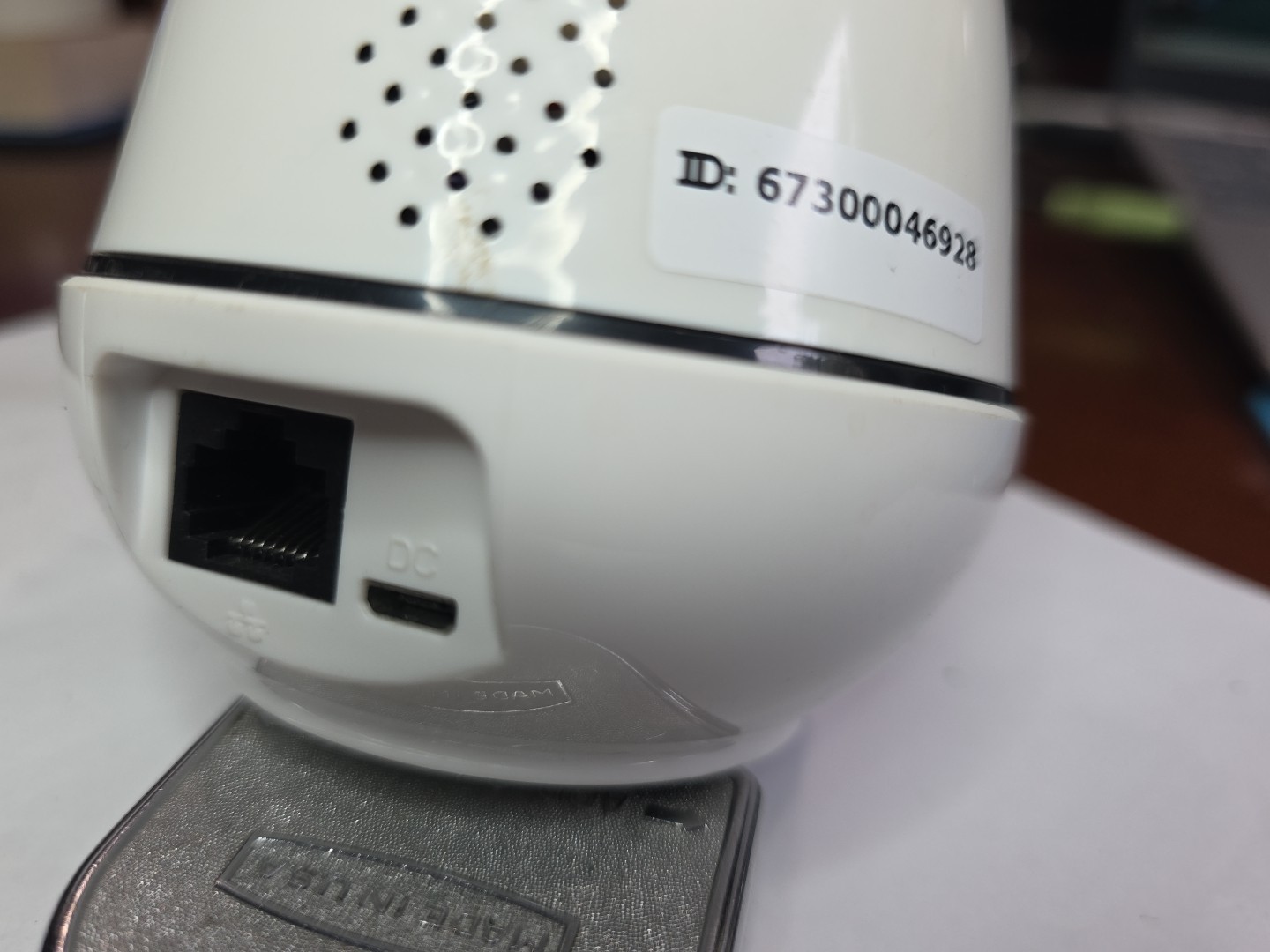 Unknown Home security camera system wired used