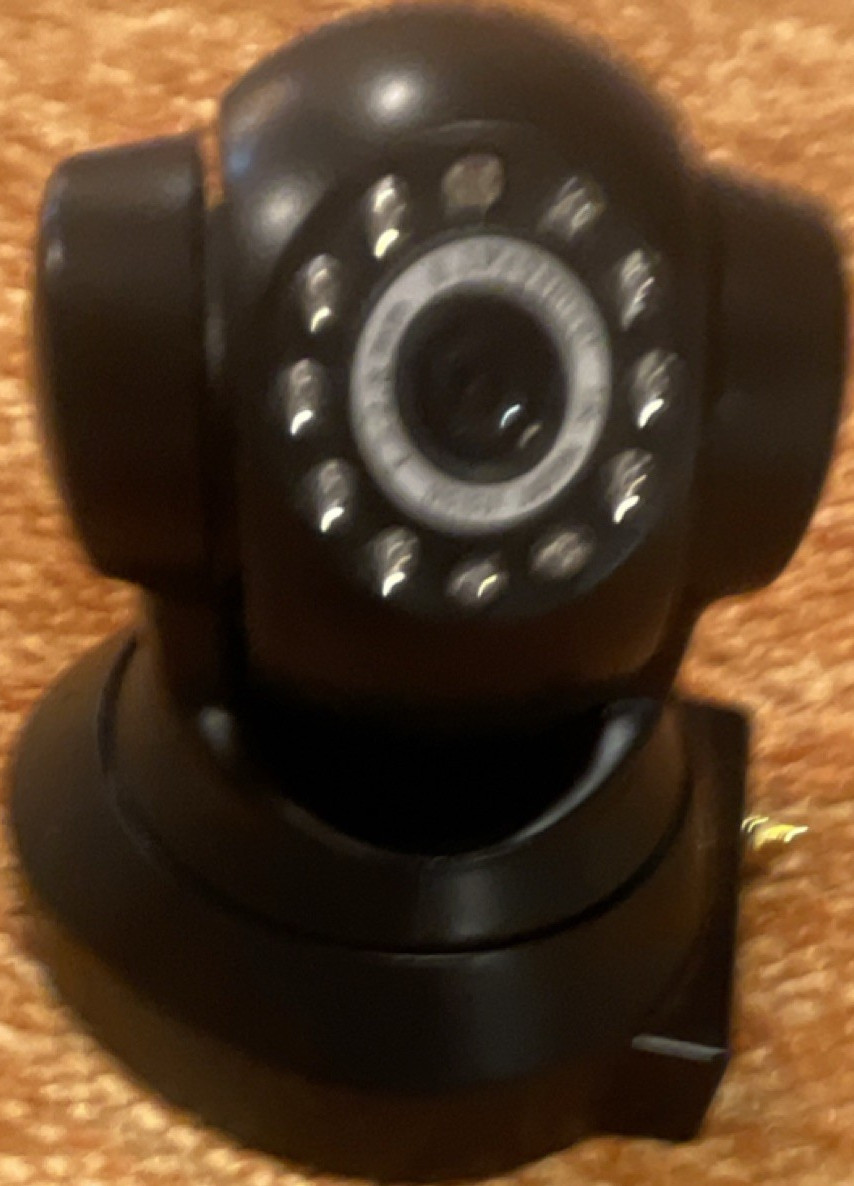 Insteon 75790 Indoor Wired IP Network Security Camera Night Vision Black 640×480