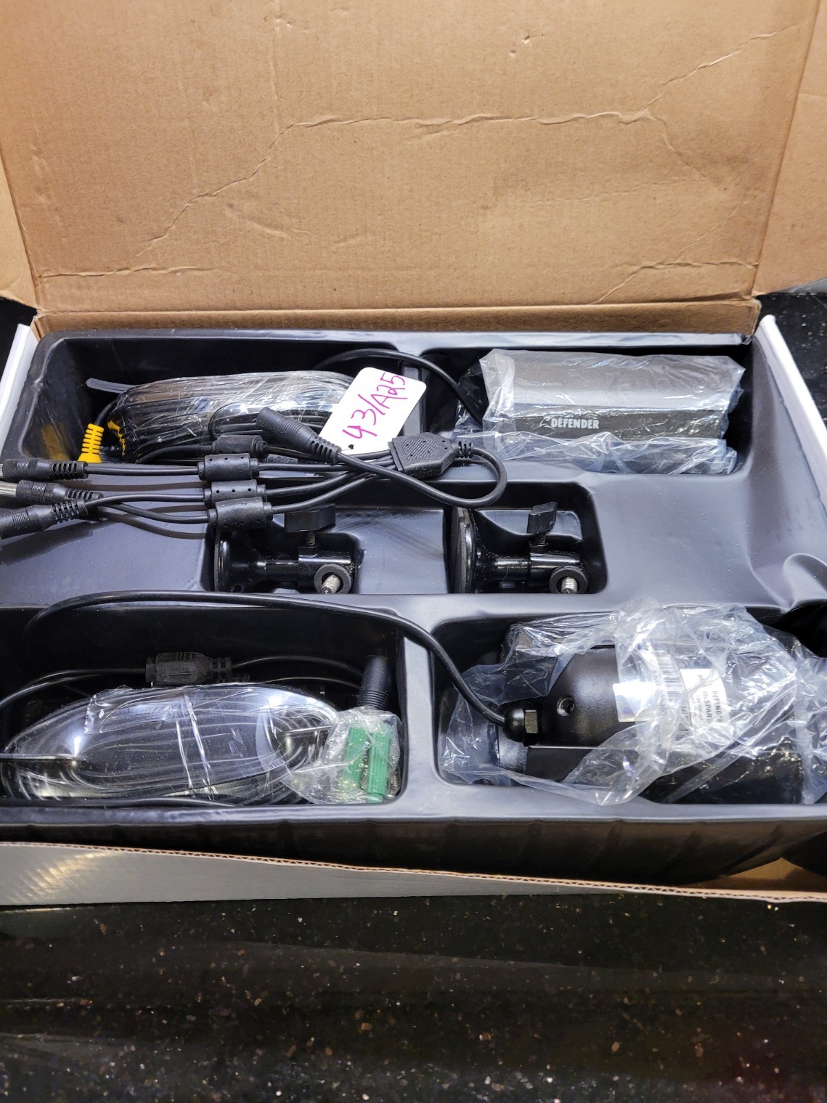 Defender Sentinel SN500-4CH-X 4 Channel DVR Security Camera System 2 Cameras NOS