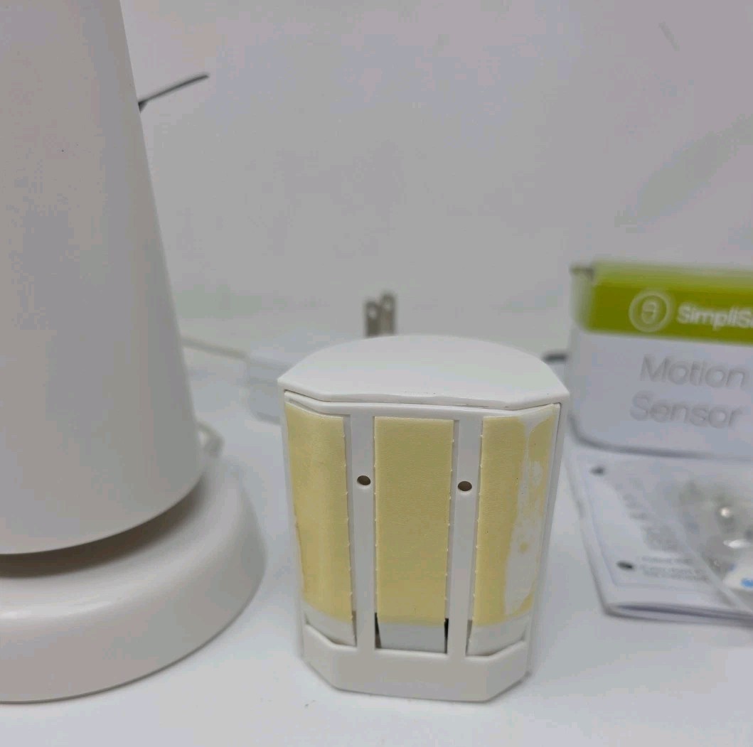 SimpliSafe Original System Base Station BS2000 – Base Unit + Adapter