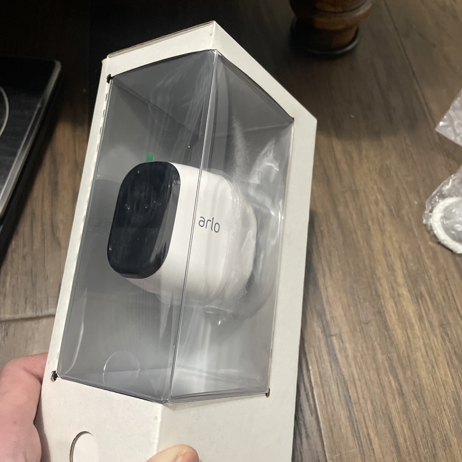Arlo Pro VMB4000 Security Base Station + Camera