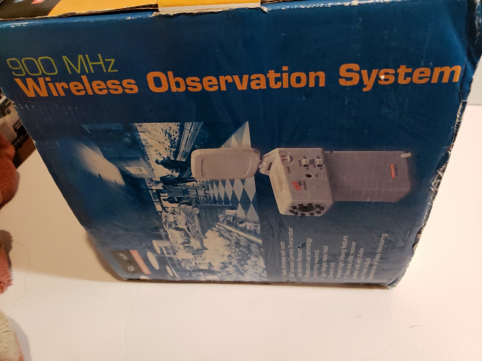 Remington 900 MHz Wireless Observation System includes two cameras