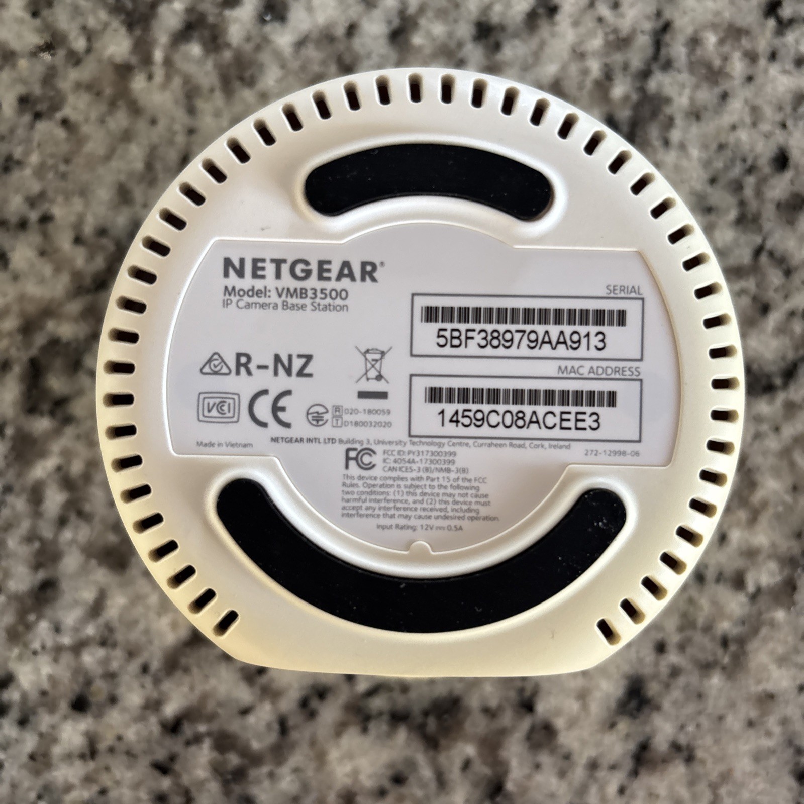 Netgear Arlo Security System 2HD cameras w/Base Station