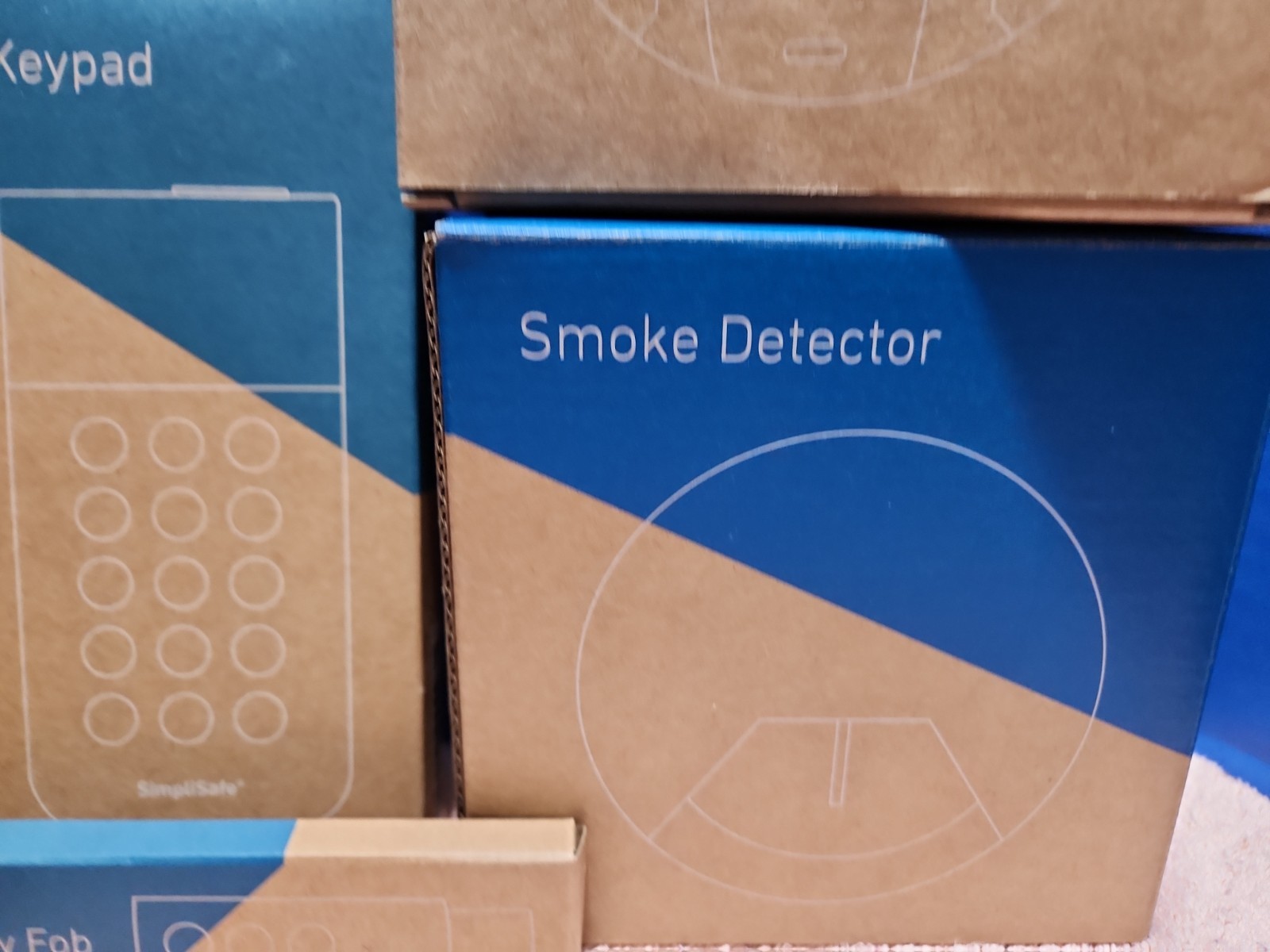 Brand New 9 PCs SimpliSafe Wireless Home Security System