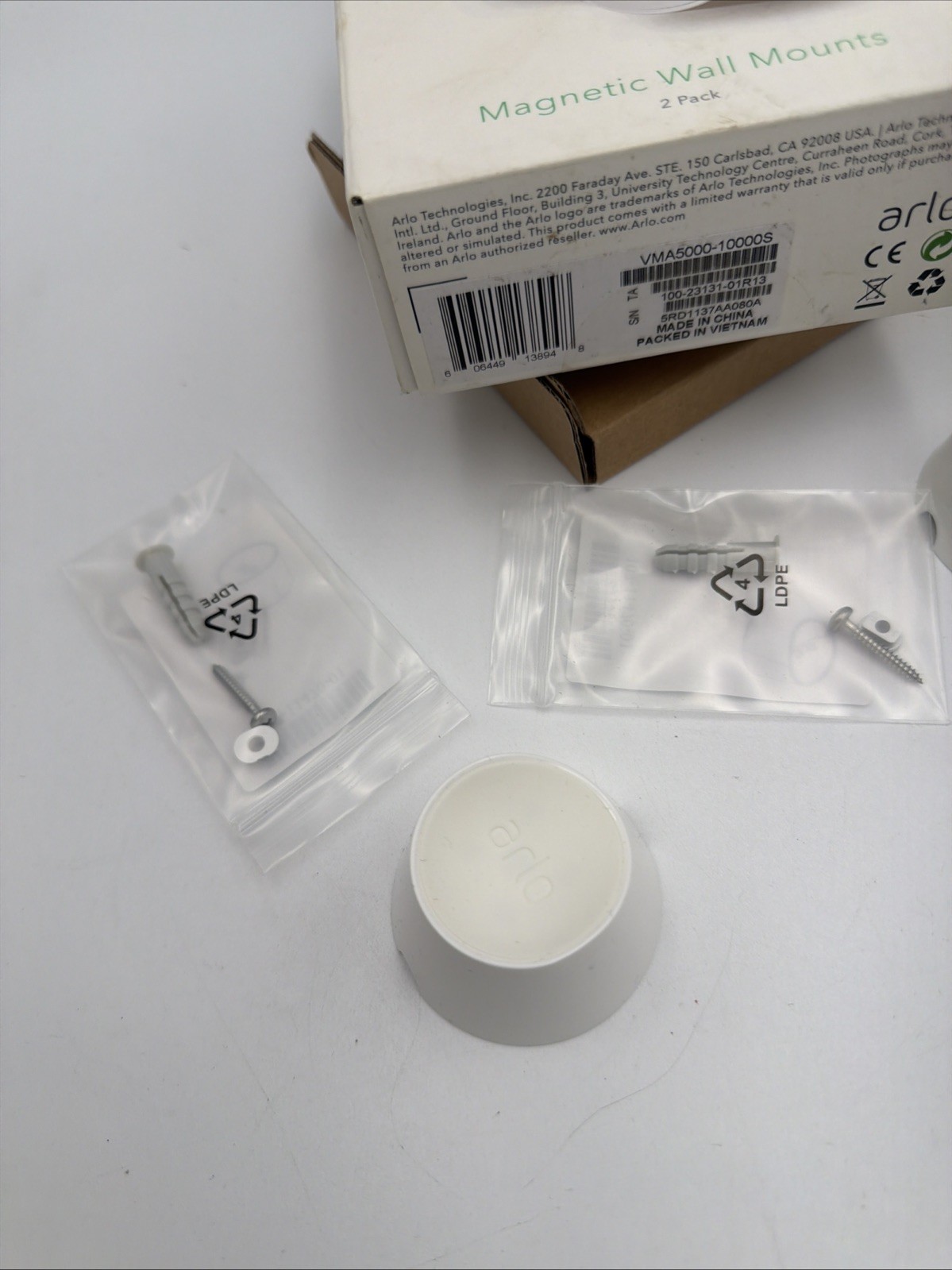 Arlo Magnetic Wall Mounts Set of 2 for Ultra, Pro 3