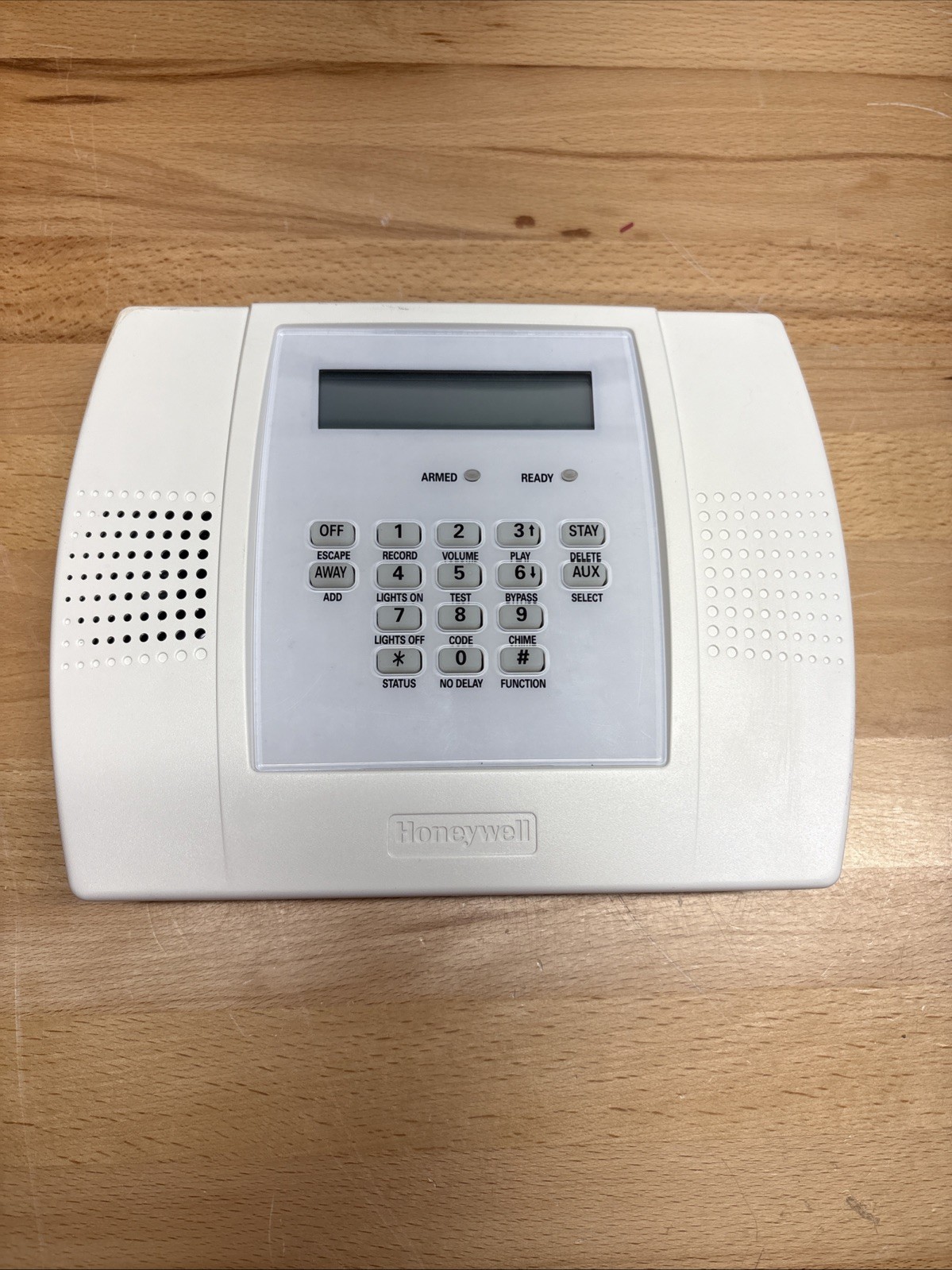 Honeywell L3000 LYNX Plus – Home Security Automation Alarm Control Panel