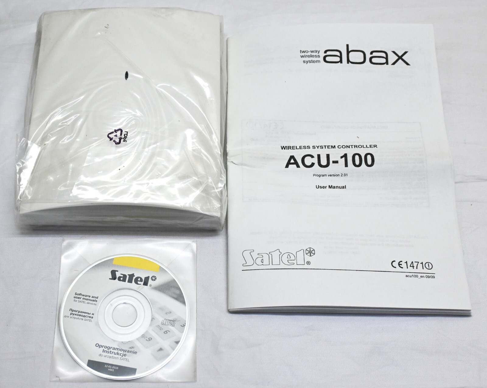Satel ACU-100 Wireless system controller.