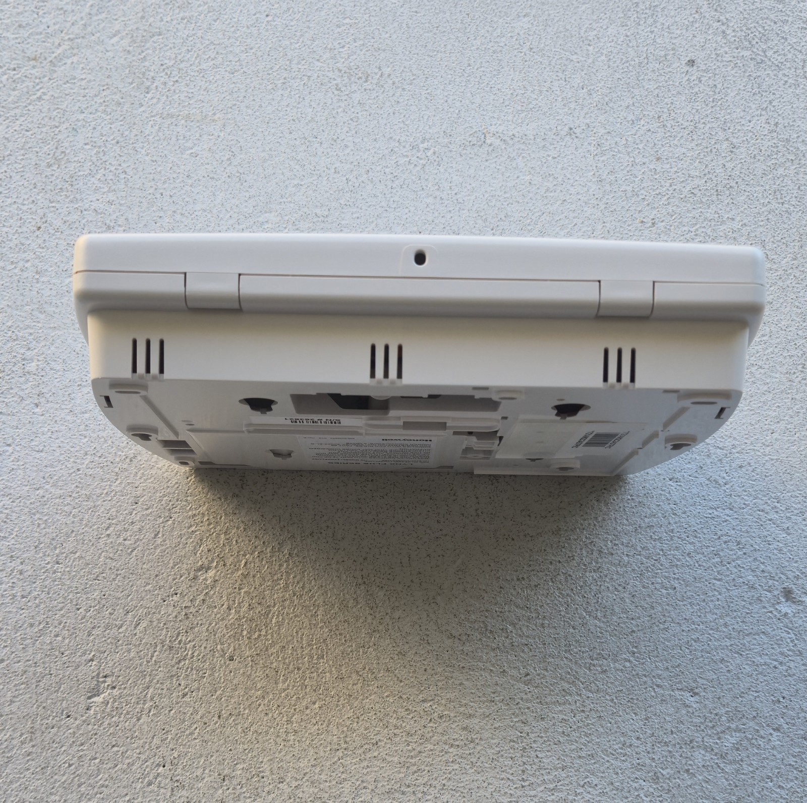 Honeywell Security Alarm LynxPlus2 No Box Battery and Transformer isNot Included