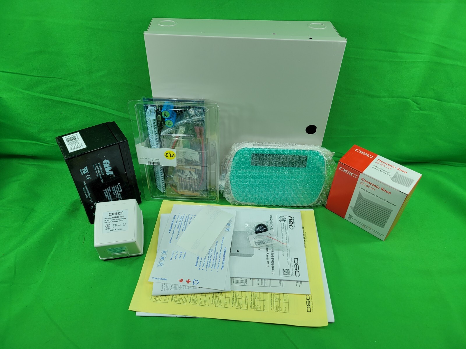 DSC HS32-51CP01 PowerSeries Wireless Alarm System Kit
