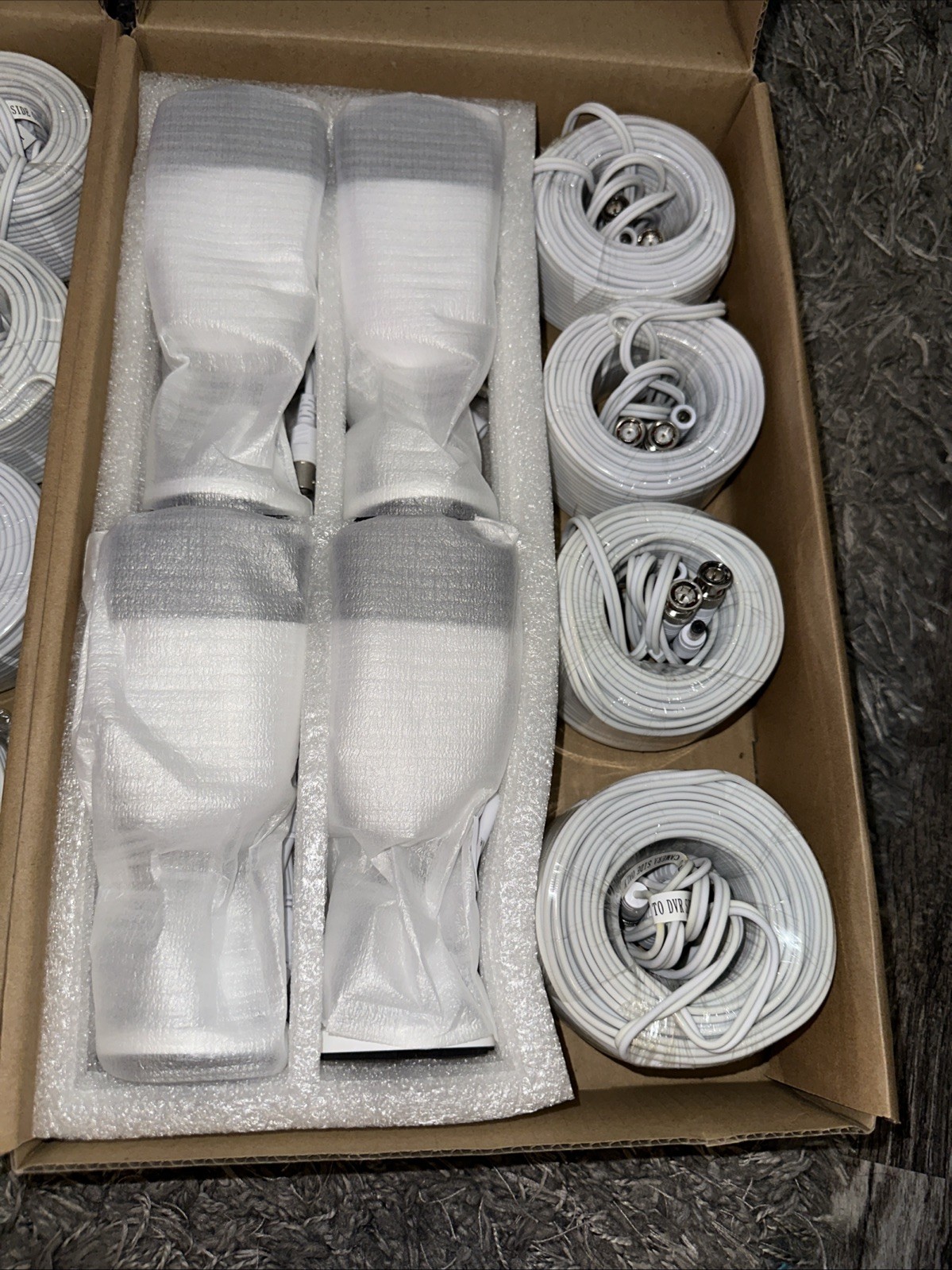 Samsung SDS-P5122 16 Channel 12 Camera Video Security System, See Description