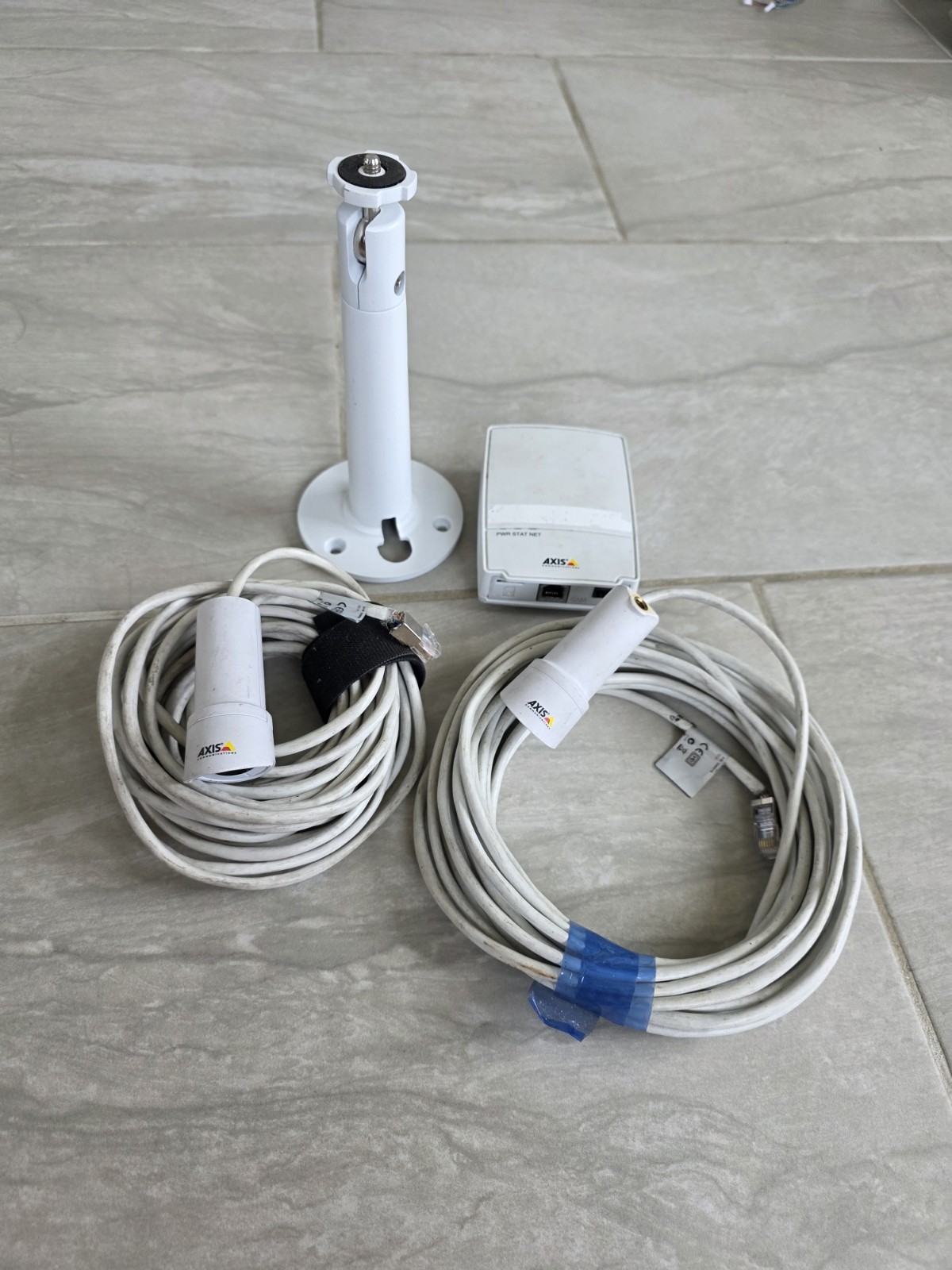 Axis M2014-e? Network Cams x2 W/P1224E for parts