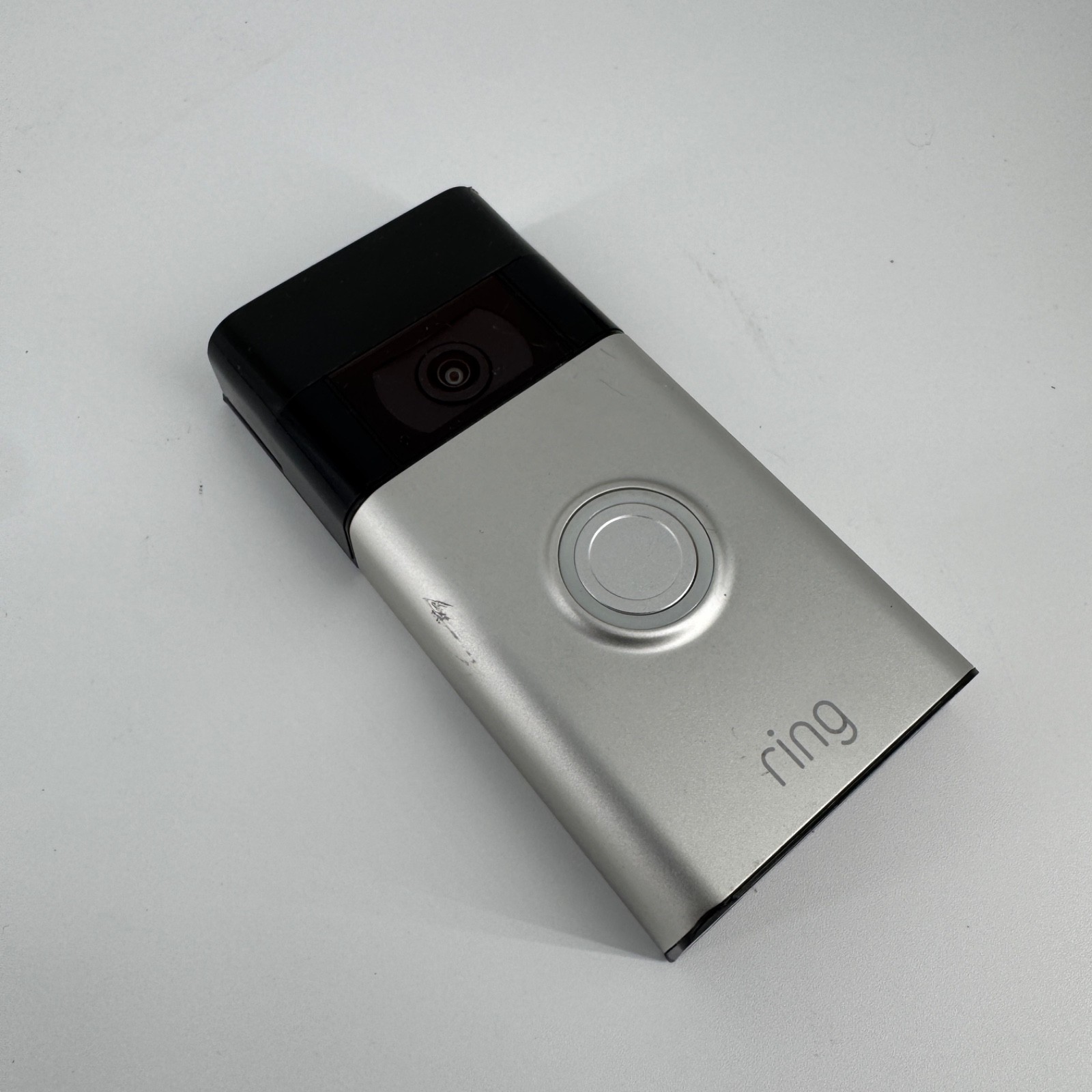 Ring 2nd Gen 5UM5E5 Silver & Black Night Vision 2-Way Talk 1080p Video Door Bell